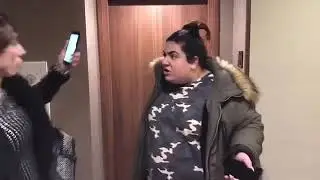 Анжела в гостинице