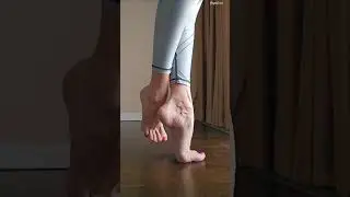 I am in love with her feet and arches ❤️🥰 