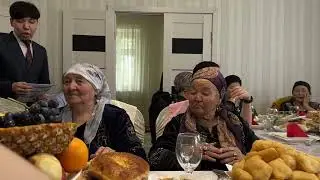Құдалық той, Тамада , Тараз