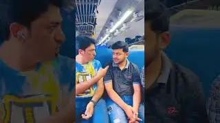 Yeh Apna train chuta ya bajuwala ? 