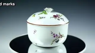 Meissen Porcelain Sucrier and Cover c1730