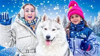 Ruby and Bonnie Santa Claus Village in the Arctic Circle VLOG