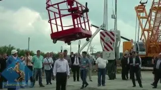 Автокран Челябинец с люлькой (подъемник)