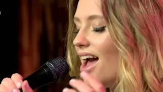 Ella Henderson - Mirror Man (Live Acoustic)