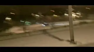 Auto slippen in de sneeuw - Sliedrecht