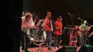“Forró Transcendental” (Kiko  Horta)