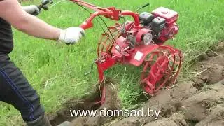 Пашем дерн мотоблоком 