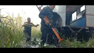 Часть 2. Вытаскиваем вездеход из болота. Оборвало полуось. Тайга, природа.