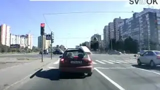 Девушка гонщик не признала свою вину