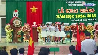 Tiết mục nhảy khai giảng của đội văn nghệ Trường THPT Lý Thường Kiệt.