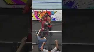 DEADPOOL JUMPS ROMAN REIGNS!!!
