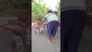 Bermain edet traktor kayu #shortvideo #shorts