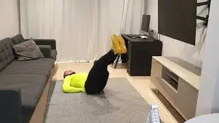 Поднятие прямых ног лежа на спине