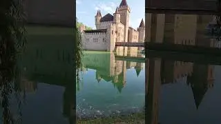 Замок на воде 