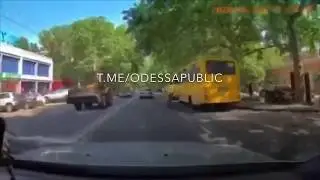 Велосипедист vs Маршрутка