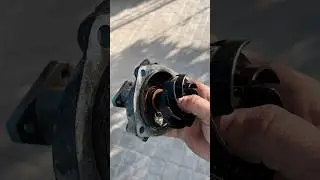 Помпалейло #shorts #нива #ремонтавто #авто #гараж #dudinph #лада #ваз #offroad #жигули #помпа