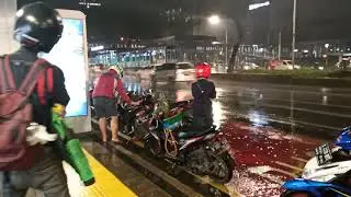 MIRIS Driver Ojol Bawa Anak Balita [Hujan Di TengaMalam