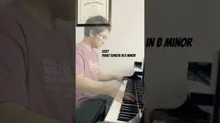 @AntonioAjero plays a little of the Liszt Piano Sonata before he “disappears” to Oberlin #pianist