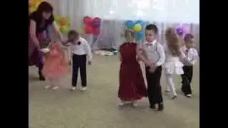 Детские приколы. Выступили - поклонитесь!