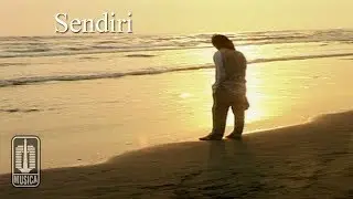 Chrisye - Sendiri (Official Music Video)