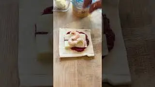 2 DAKİKADA 🍤 KARİDESLİ BÖREK #recipe #keşfet #tarif #shorts