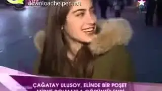 Hazal Kaya,Çağatay Ulusoy,Melih Selçuk gecelerde : )