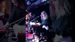 Moon's opium & Toneva