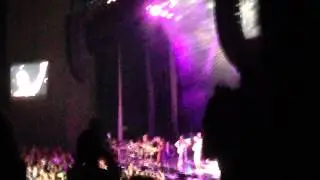 Reasons + Got to Get You Into My Life - Earth, Wind and Fire (Live at the Xfinity Center)