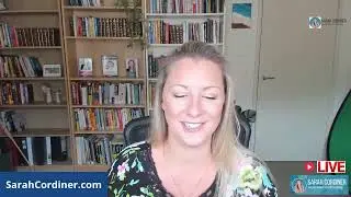 Why Use a Green Screen for Filming Videos? What Does a Green Screen Do?
