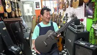 ヤマハ　EZ-AG  光るデジタルギター！ ２０種の音色など