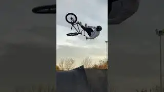 🇦🇷🦅 OLYMPIC GOLD MEDALLIST Maligno Torres‘ training ground! 👀🥇 #bmx