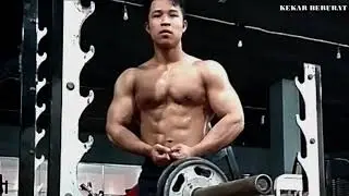 Latihan Barbell Untuk Memperbesar Otot Bicep Di Gym