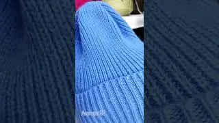 Шапка из ангоры Италия 💙❄️ Пряжа в наличии https://vk.com/magicyarnekb #шапканамашине #варежки
