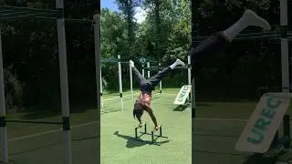 Crazy Failed Handstand To Straddle Planche 😓 #fitness #calisthenics