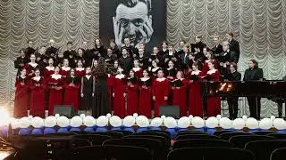 Госэкзамен.  Дирижёр сдаёт экзамен в музыкальном колледже. Чайковский, "Был у Христа-младенца сад"