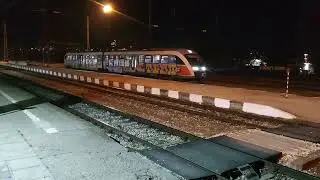 вечерен дизелов пътнически влак