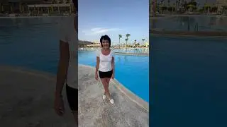 Идём на ужин.Чем кормят в ресторане.