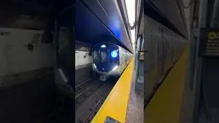 R211 Subway at High St on the A Train