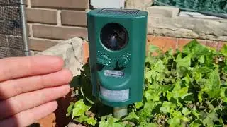 Ultrasonic Outdoor Cat Repeller - Anti Dog Pigeons Mice Rats - Solar LED Sound  - Mole Hunting -
