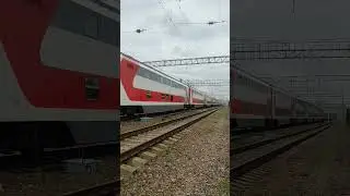 Двухэтажный поезд дальнего следования 🚂 🚃 🚃 🚃 