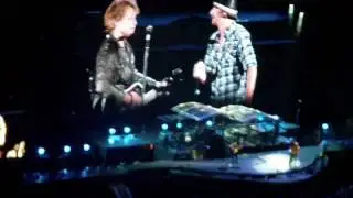 Bon Jovi And Kid Rock- Turn The Page by Bob Seger 7-31-10/8-1-10