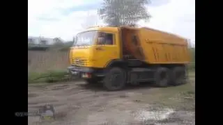 Братсакая помощь, как камаз вытягивает трактор