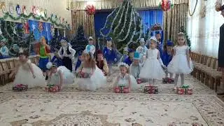 Танец вход на Новый год 2021 (средняя группа)