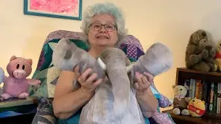 Sing Along: Can You Clap With Two Hands