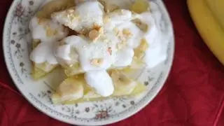 Banh Chuoi Hap (Vietnamese Steamed Banana Cake)