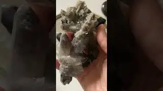 Камни для защиты, заземления и работы со страхами: морион, дымчатый кварц, турмалин 