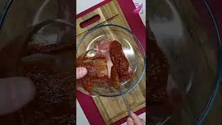 Мясо в рукаве с бумагой в духовке #Shorts