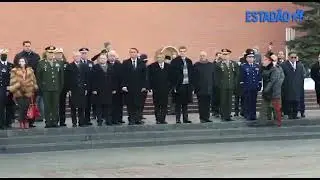 Bolsonaro participa de homenagem a soldados comunistas em Moscou