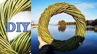DIY. How to make a base for a Christmas wreath from branches.