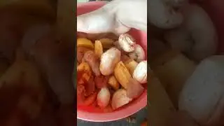 острая картошечка с паприкой и грибами